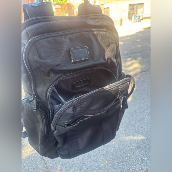 Tumi Black Leather backpack (Alpha Bravo) - Picture 4 of 5